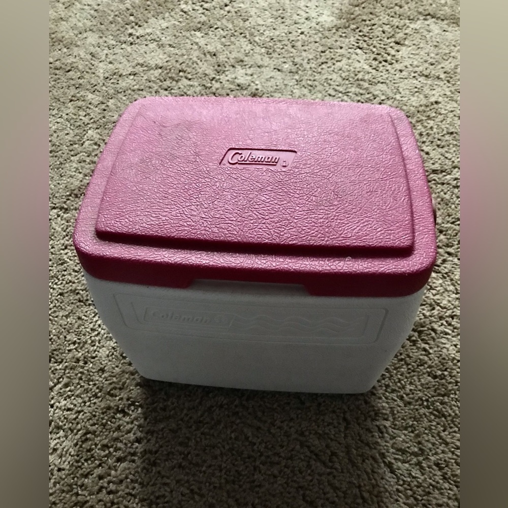 Coleman hand held cooler, clean and ready to go!